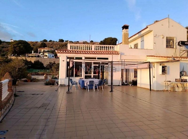 Foto c3f8a46b-4c00-4d43-a8c7-f853caddb95e. Casa amb piscina a Motril ciudad Motril