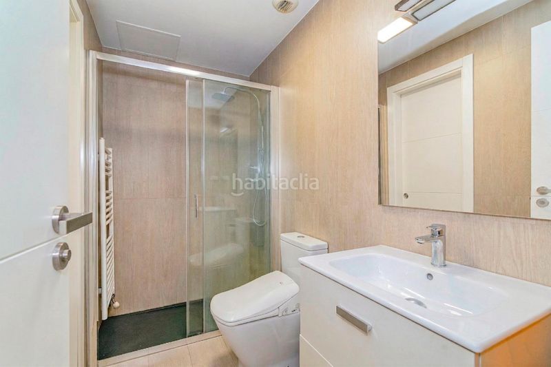 Foto 8df11774-6042-4502-aac6-338a4089cdee. Pis amb aparcament piscina a Campus de la Salud Granada