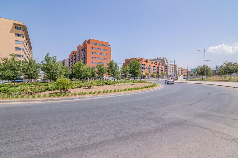 Foto 9dff12af-b04d-4e99-b05d-8e4aff2051c7. Pis amb aparcament piscina a Campus de la Salud Granada