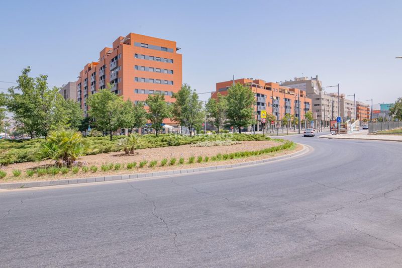 Foto b282e879-104f-4695-a3a0-174856403bc7. Pis amb aparcament piscina a Campus de la Salud Granada