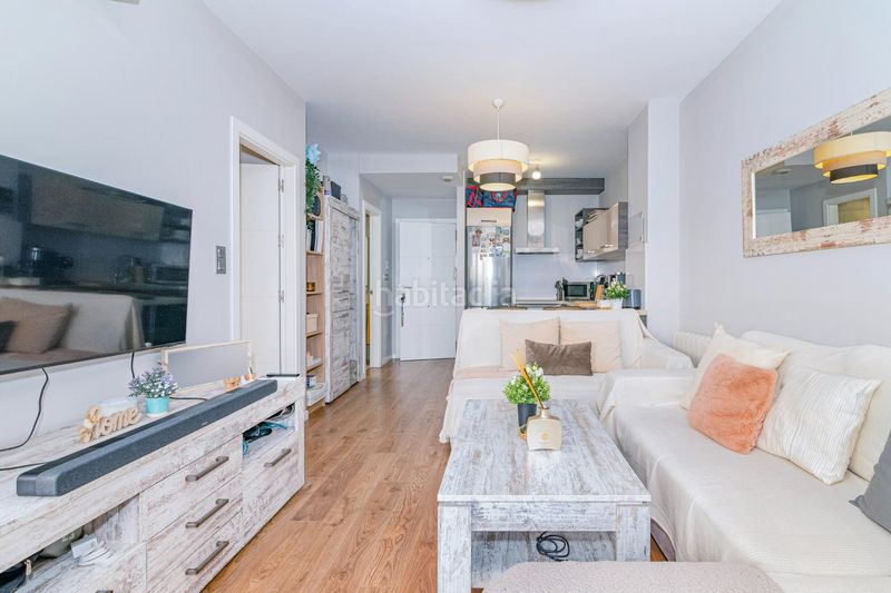 Foto c583a457-5896-4b59-9c3e-fb2308f18078. Pis amb aparcament piscina a Campus de la Salud Granada