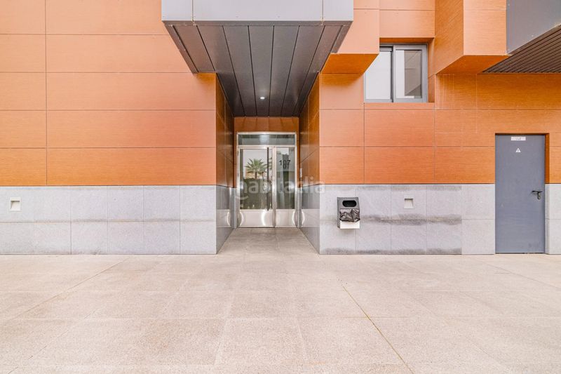 Foto e5094a7a-6dd3-4102-9bb1-1b25877b0a55. Pis amb aparcament piscina a Campus de la Salud Granada