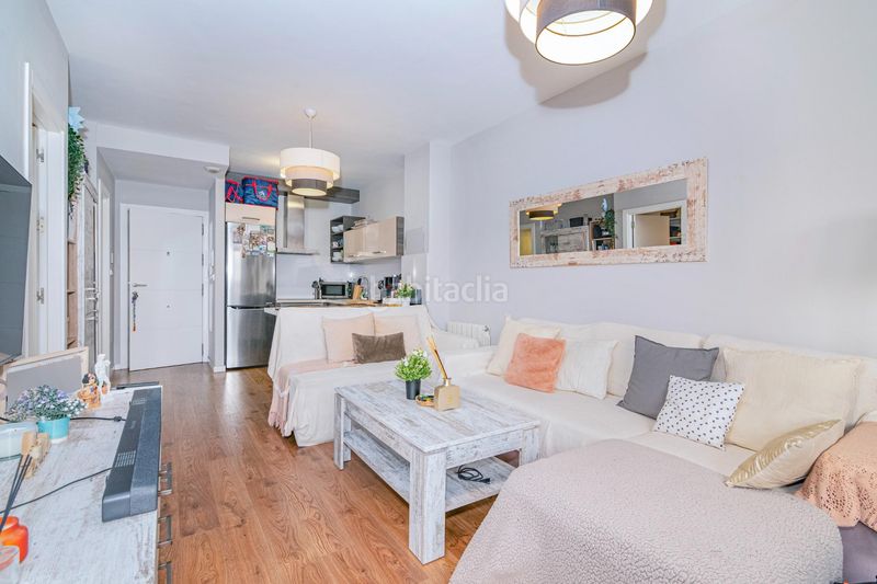 Foto e86a2f9e-a8d3-48c9-bde1-49f9e6444ea0. Pis amb aparcament piscina a Campus de la Salud Granada