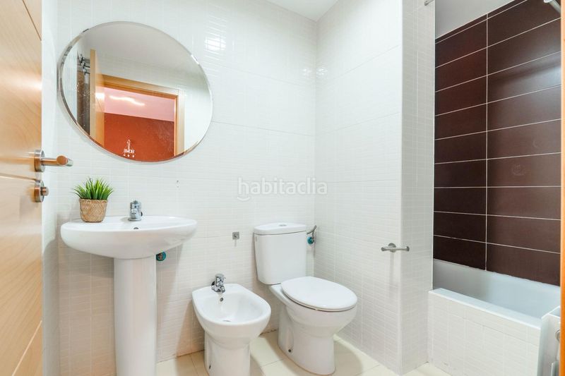 Foto 766f1347-44f6-4e93-8ec0-94fc15984b70. Pis a calle leon felipe a La Zubia Ciudad Zubia (La)