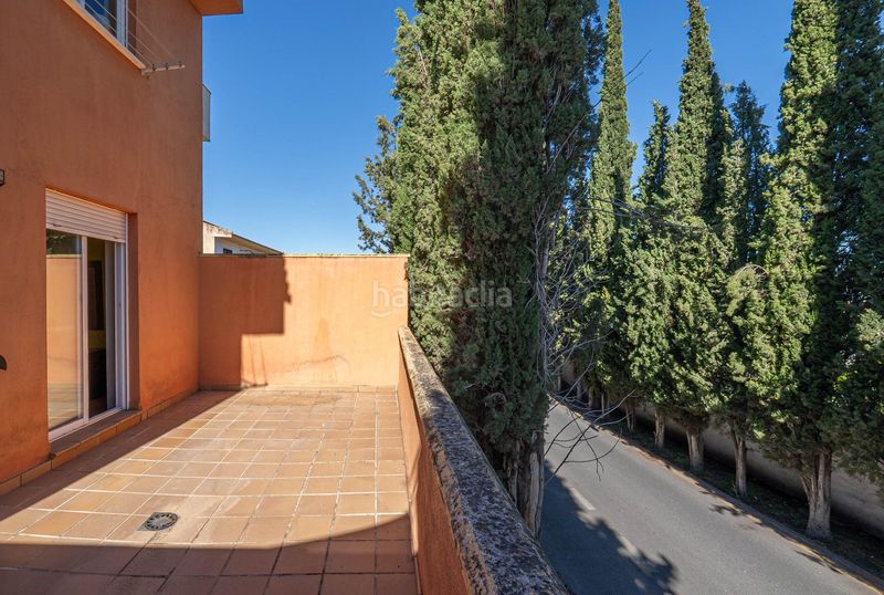 Foto b3300317-d19b-49b8-8b54-42d4ed6d0a65. Pis a calle leon felipe a La Zubia Ciudad Zubia (La)