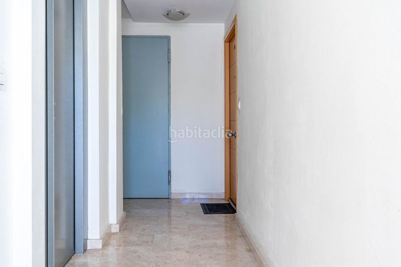 Foto efa72fc2-bc3f-4546-9f71-9c9dfa16f097. Pis a calle leon felipe a La Zubia Ciudad Zubia (La)