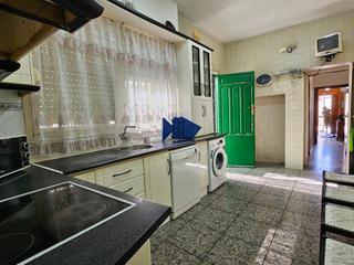 Terreny residencial en Los Dolores. Inversores venta planta baja con piso y gran garaje en los dolor