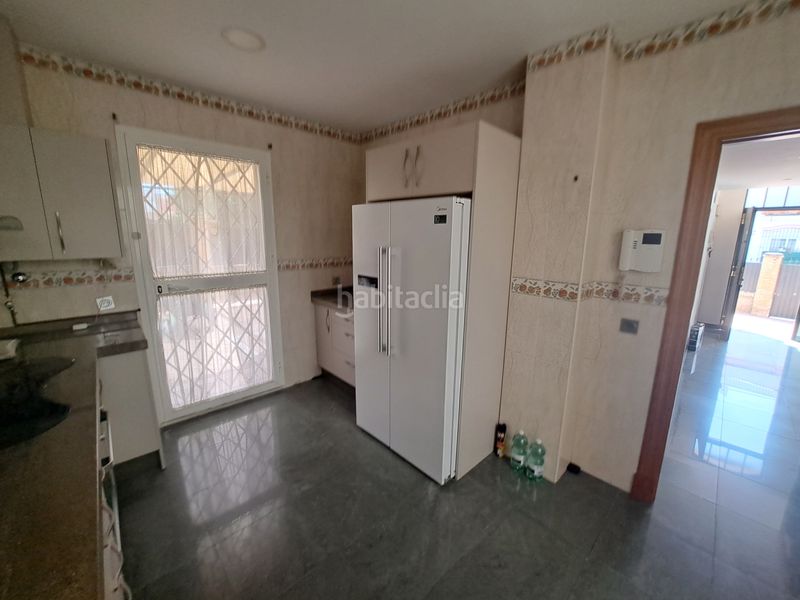Foto 2c9fa26a-5dff-4455-8c5b-896b959ff882. Chalet en Arco Norte - Avda España Dos Hermanas