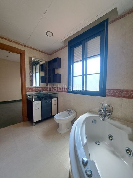 Foto 4e3402ae-7c2e-4973-a449-d0c4f925e08d. Chalet en Arco Norte - Avda España Dos Hermanas