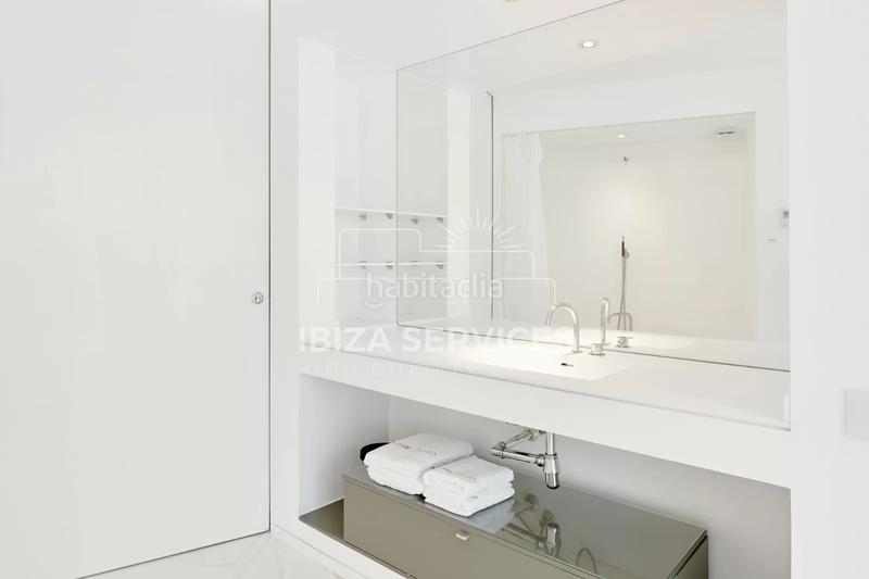 Foto 88b25e5d-1bf9-49e4-953e-2c65fa0cfdaf. Piso lujoso apartamento en las boas en venta en Marina Botafoc-Talamanca Ibiza