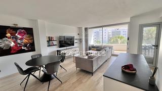 Lloguer Pis a Marina Botafoc-Talamanca. Apartamento moderno con amplia terraza, piscina comunitaria y gi