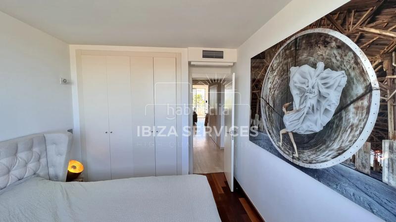 Foto 518c83b4-0769-4170-9125-dbe3579e291c. Location appartement avec parking piscine dans Marina Botafoc-Talamanca Ibiza