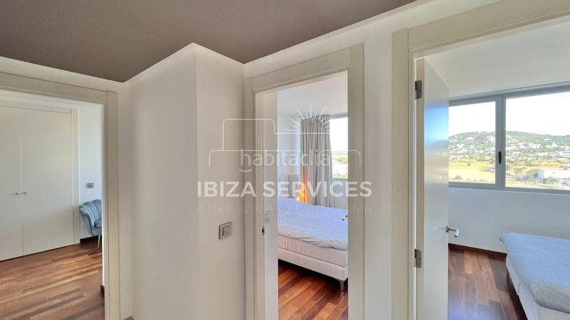 Foto a4c20b28-ccb1-4bf4-88dc-2448e7db8c50. Miete etagenwohnung mit parking pool in Marina Botafoc-Talamanca Ibiza
