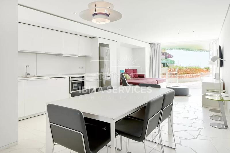 Foto 631c0f0a-11c1-4198-b818-c8b39516156a. Miete etagenwohnung in Marina Botafoc-Talamanca Ibiza