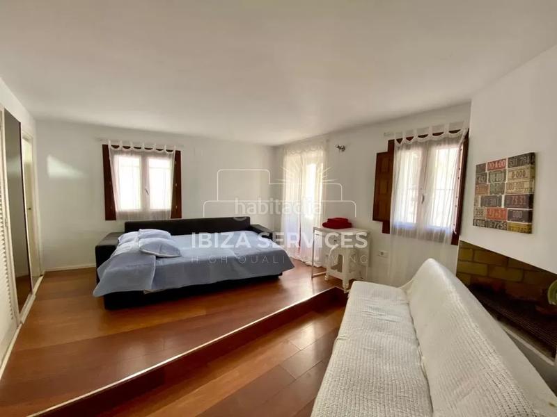 Foto a33779c4-a744-45cc-bb6e-c2e7fa3f81aa. Flat in Dalt Vila-La Marina Ibiza