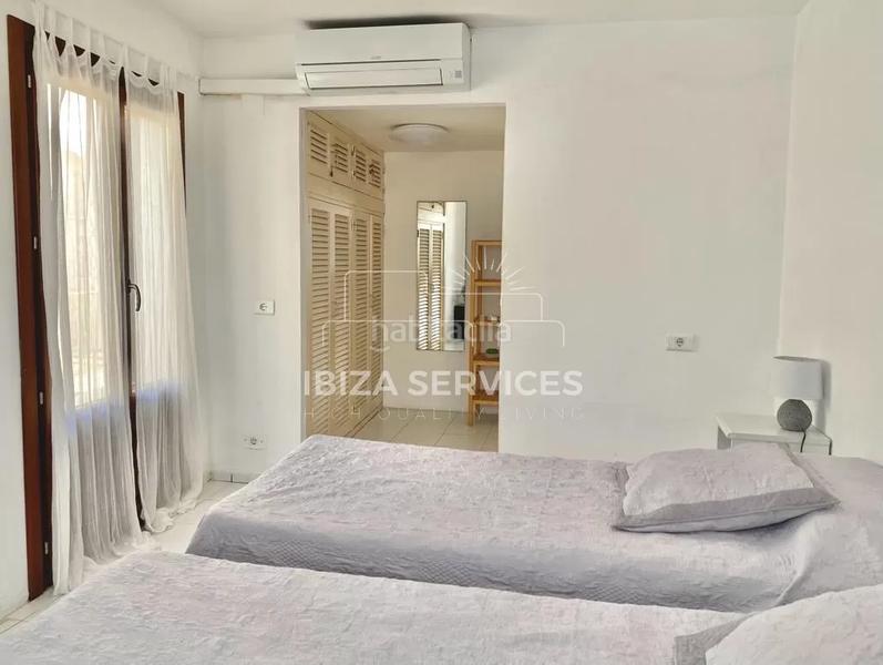 Foto f2f01acf-5937-4fa0-abac-ca79ca930df2. Flat in Dalt Vila-La Marina Ibiza