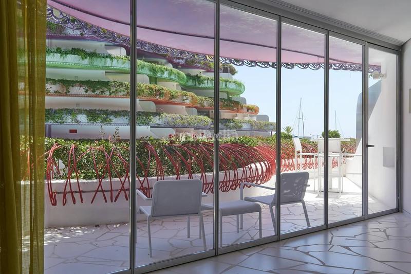 Foto a99894ba-9e2d-4bf8-bfc3-d81af5e23eca. Location appartement avec piscine dans Marina Botafoc-Talamanca Ibiza