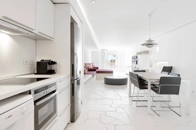 Foto a4de65a4-cf52-4f87-b2b5-75b2d4a4ddcb. Location appartement avec piscine dans Marina Botafoc-Talamanca Ibiza