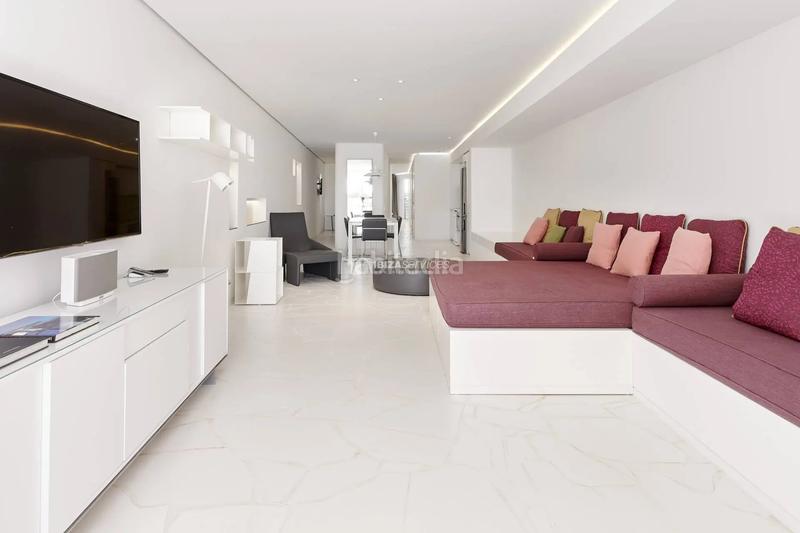 Foto fb39ef55-423e-4dc3-af24-720c761cb684. Location appartement avec piscine dans Marina Botafoc-Talamanca Ibiza