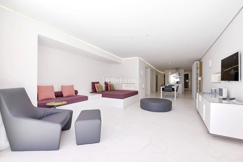 Foto facfe93d-2f1d-4fb1-b12a-e653b198dc8e. Location appartement avec piscine dans Marina Botafoc-Talamanca Ibiza