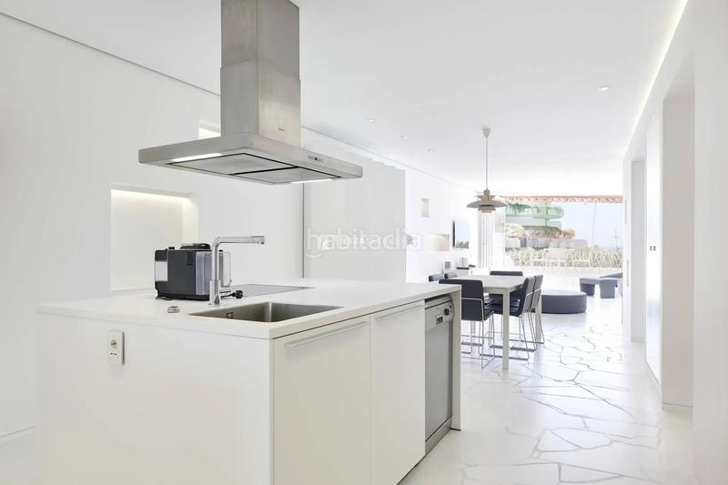 Foto 5647c88e-cbf4-4053-ab7b-79eec31363ee. Miete etagenwohnung mit pool in Marina Botafoc-Talamanca Ibiza