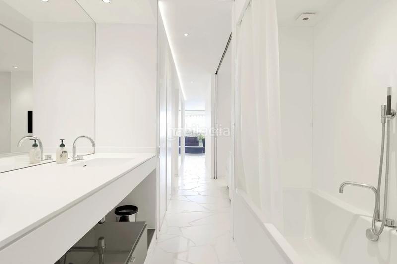 Foto 514ba070-5784-4697-b101-dc2c0dbf696f. Location appartement avec piscine dans Marina Botafoc-Talamanca Ibiza