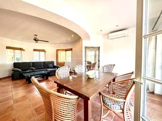 Rent Flat in Cap Martinet. Dxfaplex en talamanca, 3 dormitorios, alquiler por temporada
