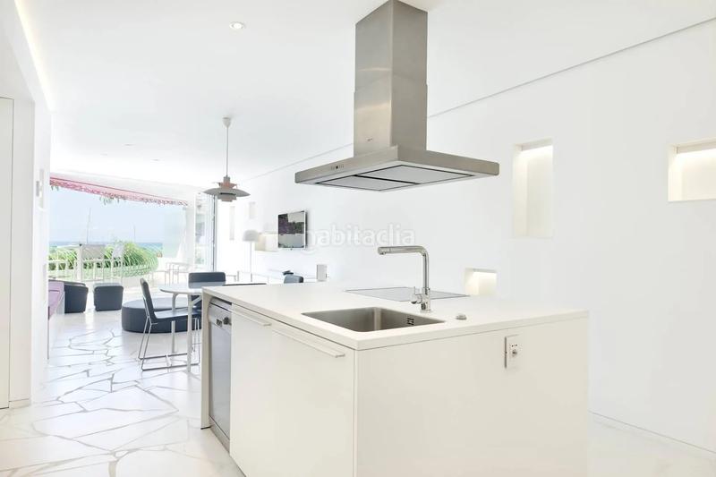 Foto 977a3937-cb9e-44f2-9a24-bf979ad9840b. Location appartement avec piscine dans Marina Botafoc-Talamanca Ibiza