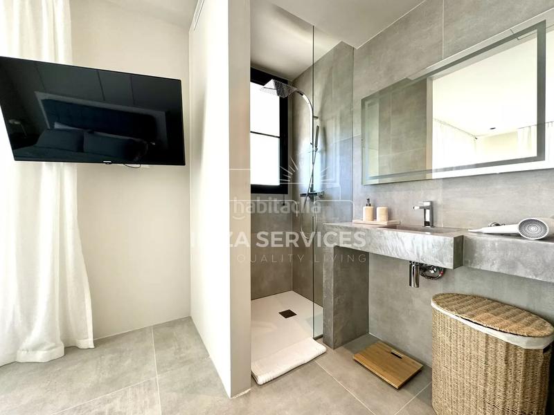 Foto 54f9d3ae-adb7-452a-a608-f3aa7d334d42. Alquiler chalet talamanca ses torres impresionante villa nueva en alquiler en Santa Eulària