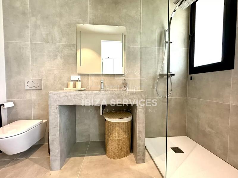 Foto 48ce6865-7746-4c79-b32e-edc3b8ed4dc7. Miete chalet mit pool in Jesús Santa Eulària