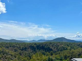 Xalet a Es Cubells. Villa contemporxe1nea de 5 dormitorios en vista alegre en venta