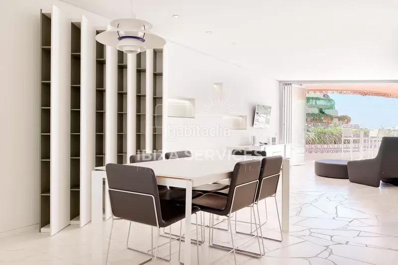 Foto 4d3c7283-31c9-4a6e-9814-d57040c1a37c. Location appartement avec piscine dans Marina Botafoc-Talamanca Ibiza