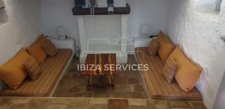 Chalet à Sant Antoni de Portmany. Autxe9ntica casa de campo con gran terreno en santa agnes