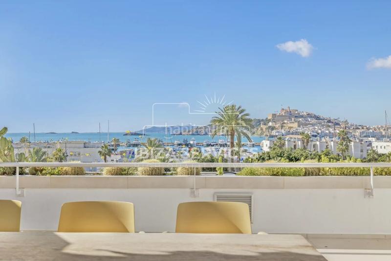 Foto 1dd7c919-b7c4-462c-9493-595bb9634383. Location appartement avec parking piscine dans Marina Botafoc-Talamanca Ibiza