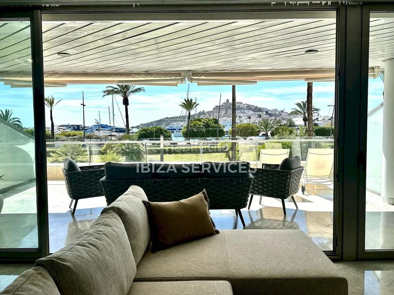 Foto 5bc8437e-1e51-469a-96f8-c4723ac3ce5d. Affitto appartamento con piscina in Marina Botafoc-Talamanca Ibiza