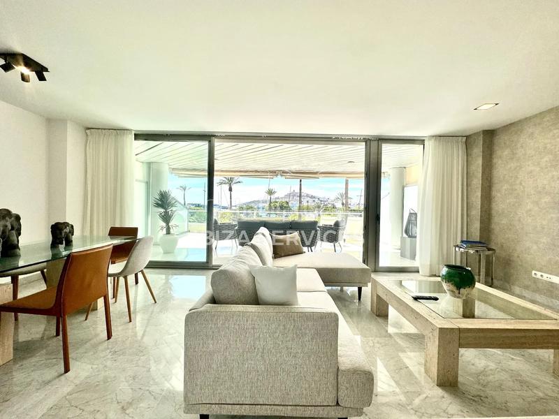 Foto add04ee6-bb13-4a7d-b8e1-8e5131a80589. Affitto appartamento con piscina in Marina Botafoc-Talamanca Ibiza