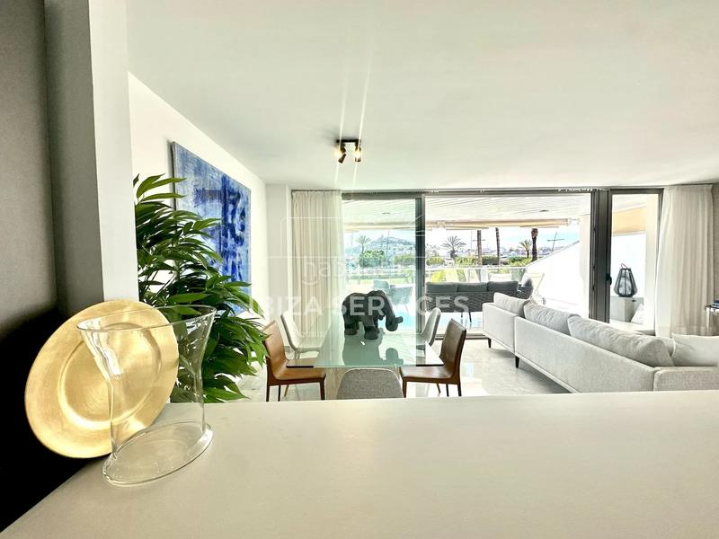 Foto 92c960b5-3067-4c7e-92f5-a899615c3c21. Location appartement avec piscine dans Marina Botafoc-Talamanca Ibiza