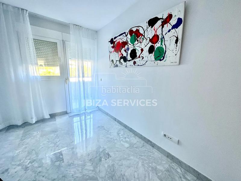 Foto ecb10323-dae2-4b7d-892e-57c204d7fae9. Location appartement avec piscine dans Marina Botafoc-Talamanca Ibiza