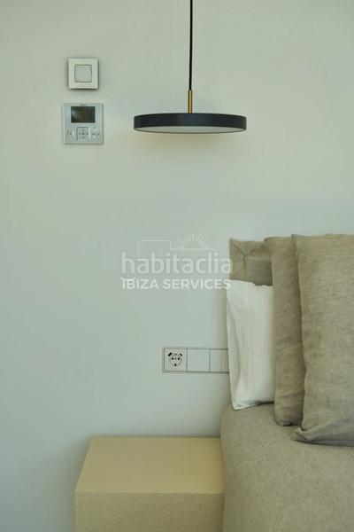 Foto 6d7c715e-0c88-4e99-af9a-fe91d9d2d0f0. Affitto chalet con piscina in Cap Martinet Santa Eulària