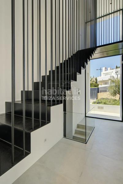 Foto 8d3c3946-dc15-4e92-bf7c-4379d313bcc9. Affitto chalet con piscina in Cap Martinet Santa Eulària