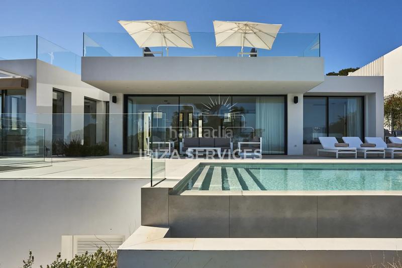 Foto c2858d0e-bd06-4557-b147-99e4f6077933. Affitto chalet con piscina in Cap Martinet Santa Eulària