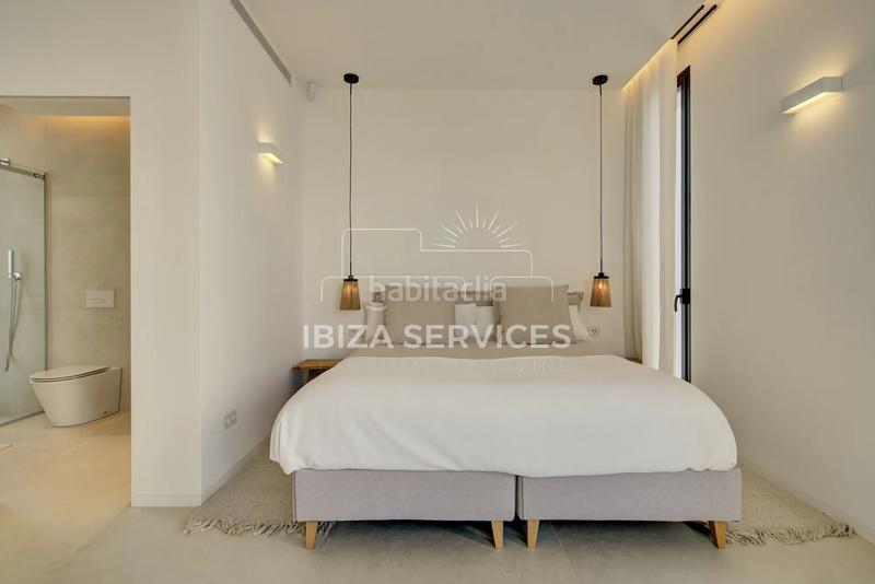 Foto f3f92739-0848-4c92-a63a-4b938fa6ae1d. Affitto chalet con piscina in Cap Martinet Santa Eulària