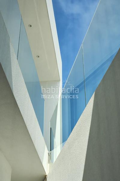 Foto 95340ddc-77cc-478b-b3f0-a6349fb778d3. Location chalet avec piscine dans Cap Martinet Santa Eulària