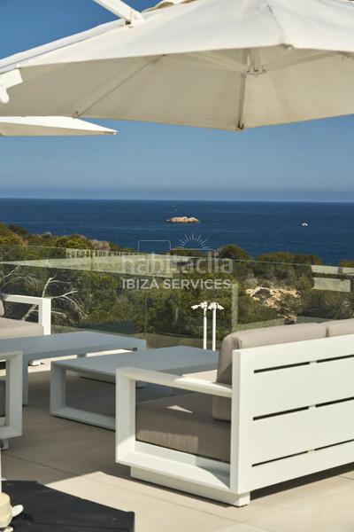 Foto d2f271c8-3f4b-4696-ab8f-af92b3ad5668. Location chalet avec piscine dans Cap Martinet Santa Eulària