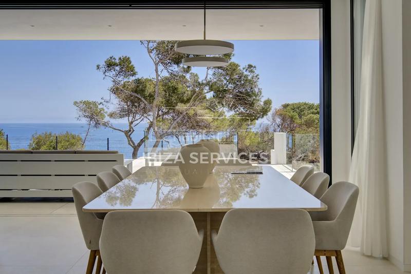 Foto f6a38a17-f95f-4f92-adfb-aba673970ee2. Location chalet avec piscine dans Cap Martinet Santa Eulària