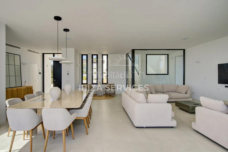 Foto 014bd227-15fc-4d40-bc68-2b7faedf9ec7. Rent chalet with pool in Cap Martinet Santa Eulària