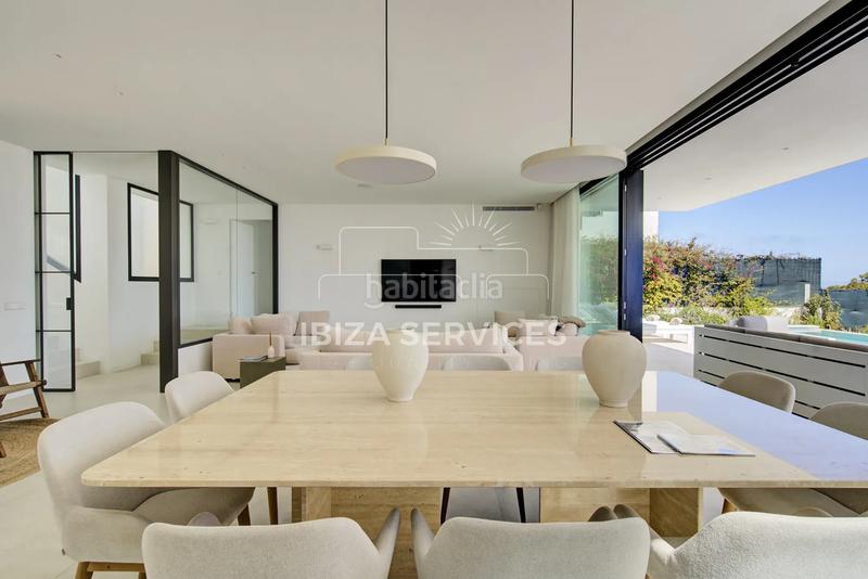 Foto 7579b465-beed-4dcf-b7b6-64a570228497. Rent chalet with pool in Cap Martinet Santa Eulària