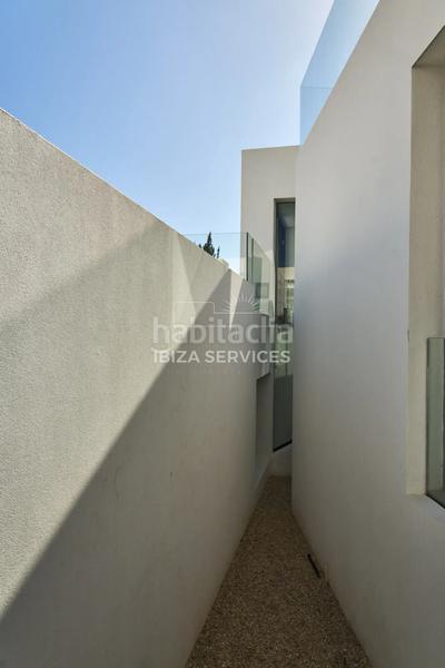 Foto 784cf5e8-313f-4290-989c-6fb315241303. Rent chalet with pool in Cap Martinet Santa Eulària