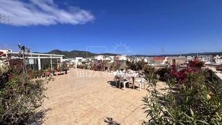 Pis a Puig des Molins. Los molinos  apartamento de 4 dormitorios con vistas a dalt vila