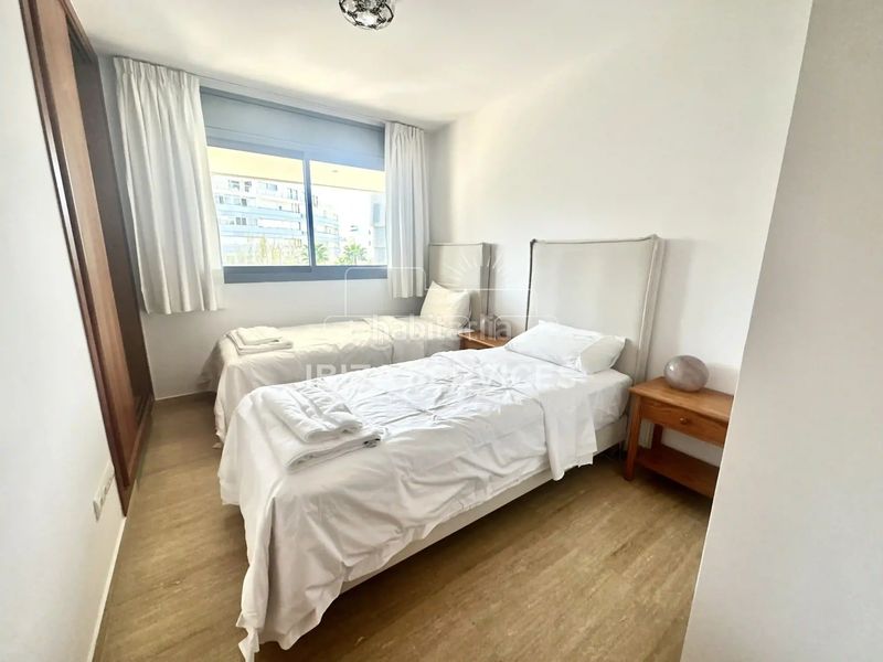 Foto 5fb407d8-e00c-4dee-9afa-fd571a0555a3. Rent flat with parking pool in Marina Botafoc-Talamanca Ibiza